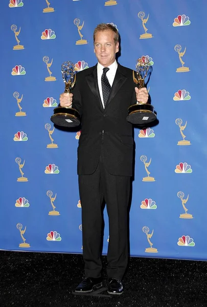Kiefer Sutherland Sali Prasowej Roczny Primetime Emmy Awards Prasa Room — Zdjęcie stockowe