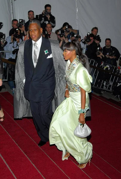 Andre Leon Talley Naomi Campbell Arrival Anglomania Tradition Transgression British — Stockfoto