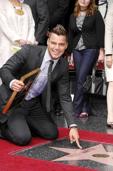 Ricky Martin Tijdens Inductie Ceremonie Voor Star Walk Fame Voor — Stockfoto