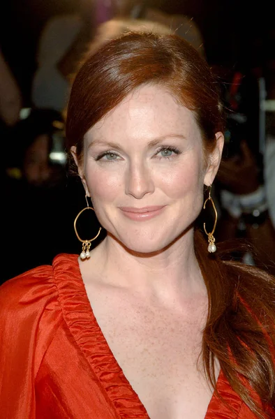 Julianne Moore Las Llegadas Para Prizewinner Defiance Ohio Premiere Loews — Foto de Stock