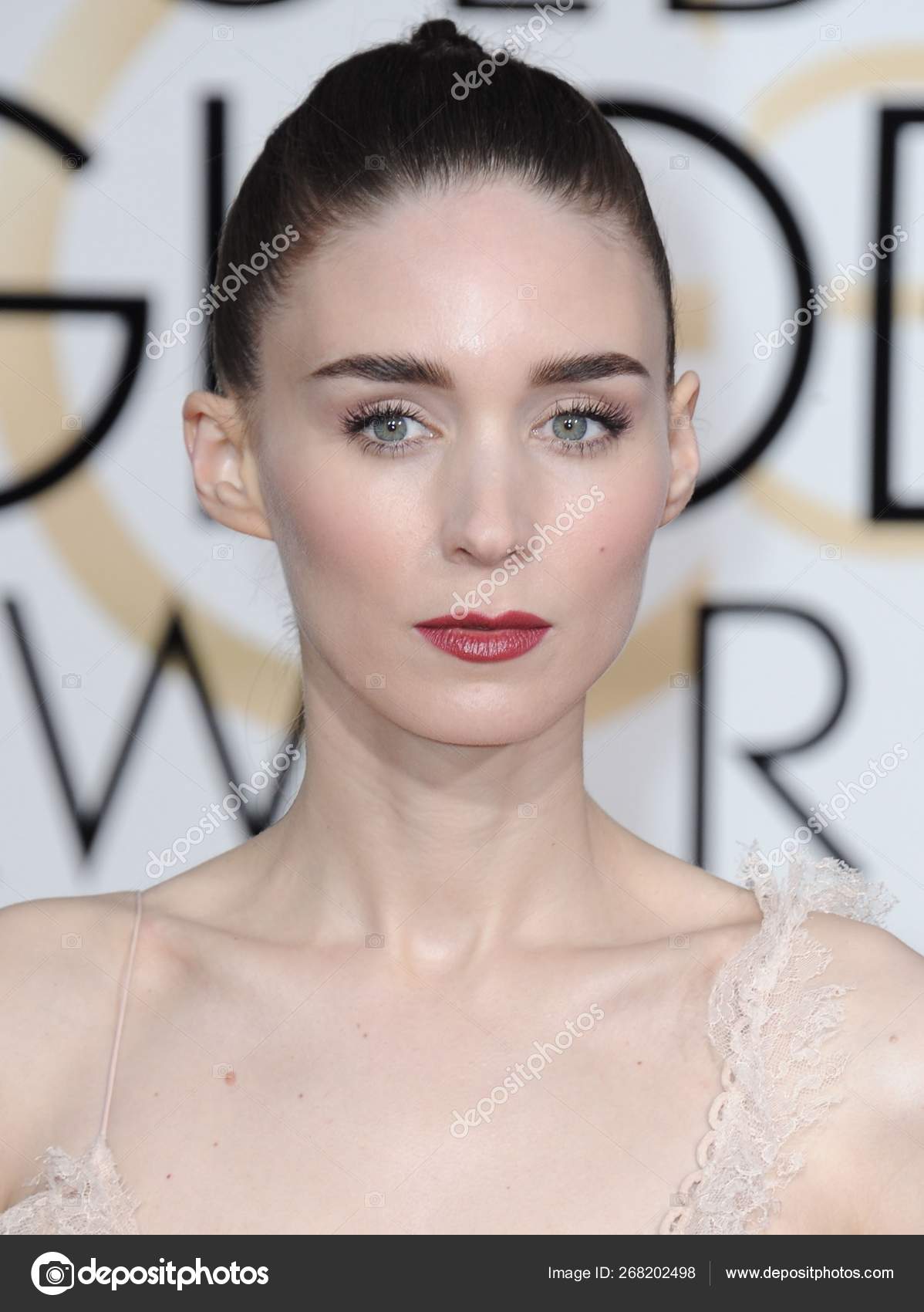 Rooney Mara Arrivals 73rd Annual Golden Globe Awards 16 Arrivals Stock Editorial Photo C Everett225