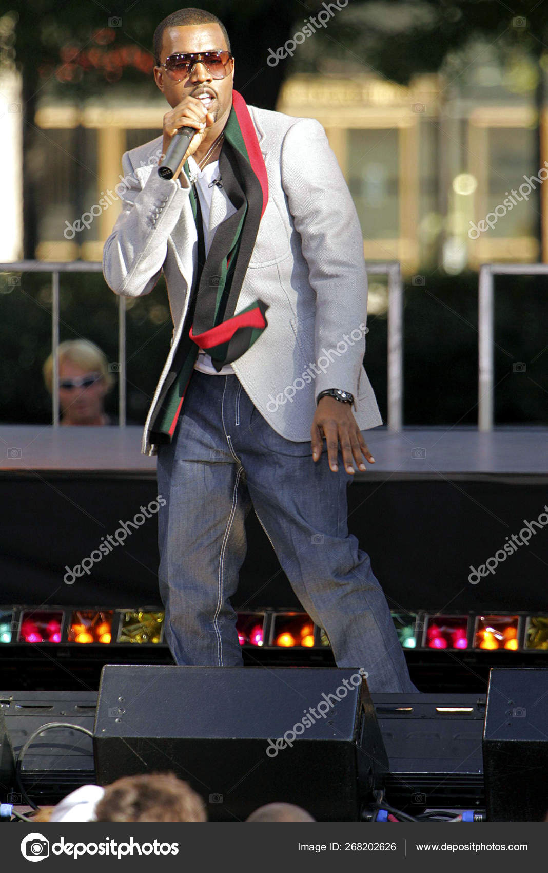 Канье Уэст Сцене Abc Good Morning America Summer Concert Lincoln.
