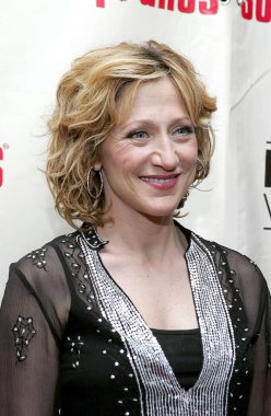 Edie Falco Hbo The Soprano's Fifth Season Dvd Release Party için gelenler, İngilizce İtalyanca, New York, Ny, Haziran 06, 2005. Fotoğraf: Gregorio Binuya /Everett Collection