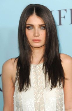 Eve Hewson Tiffany & Co. 2016 mavi kitap koleksiyonu açıklanması, Cunard Binası, New York, NY Nisan 15, 2016 için gelenler. Fotoğraf: Kristin Callahan/Everett Collection