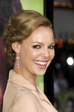 Katherine Heigl Knocked Up Premiere için gelenler Universal Pictures, Westwood Mann's Village Tiyatrosu, Los Angeles, Ca, Mayıs 21, 2007. Fotoğraf: Michael Germana / Everett Koleksiyonu