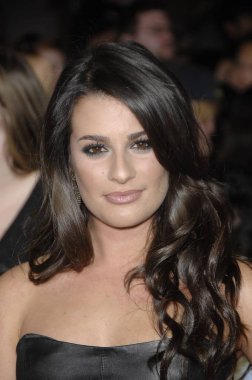 Lea Michele Twilight Saga için gelenler: New Moon Premiere, Mann Village ve Bruin tiyatrolar, Los Angeles, CA 16 Kasım 2009. Fotoğraf: Michael Germana/Everett Collection
