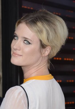 Mackenzie Davis What If Premiere için gelenler, Regal Sinemalar E-Walk Stadyumu 13 Rpx Sinema Tiyatrosu, New York, Ny Ağustos 4, 2014. Fotoğraf: Derek Storm / Everett Koleksiyonu