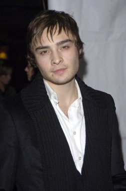 The Mist Premiere, Ziegfeld Tiyatrosu, New York, Ny, 12 Kasım 2007 için gelenler Ed Westwick. Fotoğraf: Patrick Callahan / Everett Koleksiyonu