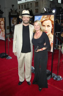 Micky Dolenz, Ami Dolenz Just Like Heaven Premiere, Grauman Çin Tiyatrosu, Los Angeles, Ca, 08 Eylül 2005 için gelenler. Fotoğraf: Michael Germana / Everett Koleksiyonu