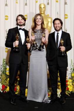 Mark Boal, Kathryn Bigelow, Greg Shapiro, Hurt Locker için En İyi Uzun Metrajlı Film, 82 Yıllık Akademi Ödülleri Oscar Töreni için basın odasında - Basın Odası, Kodak Tiyatrosu, Los Angeles, Ca Mart 7, 2010. Fotoğraf: Emilio Flores /Everett Collection