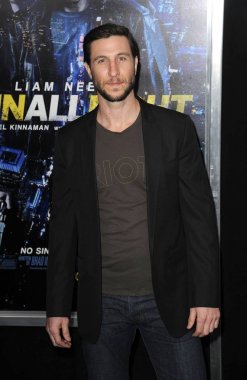 Pablo Schreiber Run All Night Premiere için gelenler, Lincoln Meydanı'nda Amc Tiyatrosu, New York, Ny Mart 9, 2015. Fotoğraf: Kristin Callahan / Everett Koleksiyonu