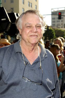 Joe Don Baker, The Dukes of Hazzard Premiere, Grauman 'ın Çin Tiyatrosu, Los Angeles, CA, 28 Temmuz 2005 için gelenler. Fotoğraf: Michael Germana/Everett Collection