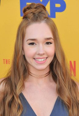 Holly Taylor, Fxs The Americans For Your Consideration Red Carpet Event, Television Academy's Saban Media Center, North Hollywood, Ca June 1, 2017 için gelenler. Fotoğraf: Dee Cercone /Everett Collection 