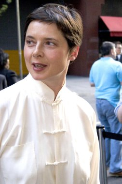 Isabella Rossellini Ithaf veya şeyler Dreams açılış gecesi, 59E59 tiyatrolar, New York, NY, 18 Ağustos 2005 için gelenler. Fotoğraf: Francine daveta/Everett Collection