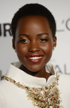 Lupita Nyong'o Glamour Women Of The Year Ödülleri için gelenler 2014, Carnegie Hall, New York, Ny Kasım 10, 2014. Fotoğraf: Kristin Callahan / Everett Koleksiyonu