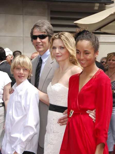 John Kelley David Kelley Michelle Pfeiffer Claudia Kelley Induction Ceremony — Stock Photo, Image