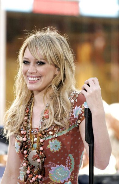 Hilary Duff on stage for NBC Today Show Concert Series with HILARY DUFF, Rockefeller Center, New York, NY, Friday, June 17, 2005. Photo by: Fernando Leon/Everett Collection