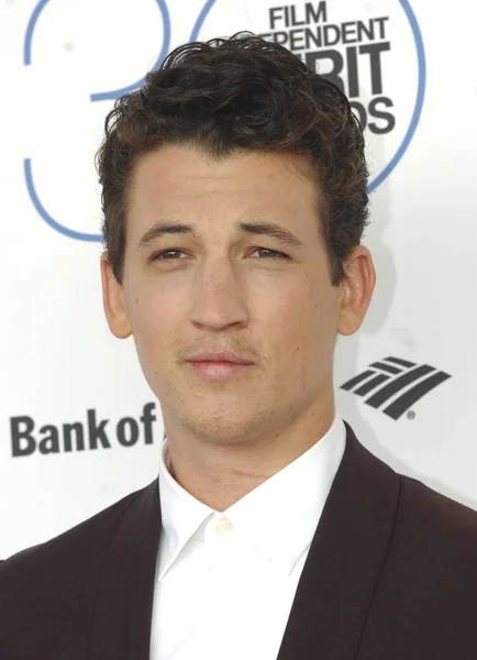 Miles Teller Chegadas Para 30Th Film Independent Spirit Awards 2015 — Fotografia de Stock