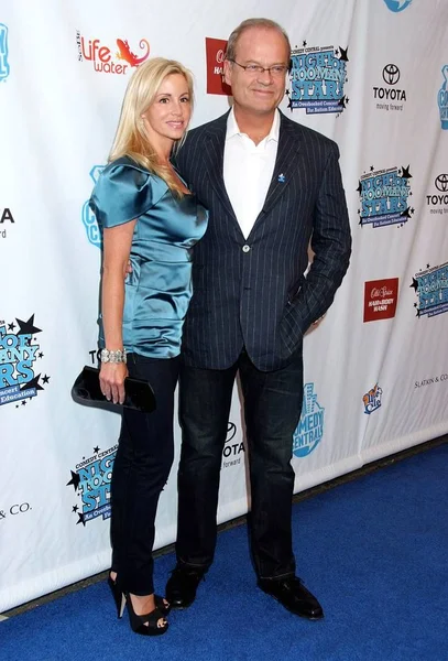 Camille Grammer, Kelsey Grammer Gece Too Many Stars için gelenler de - Otizm Eğitim, Beacon Tiyatrosu, New York, Ny, Nisan 13, 2008 için Overbooked Benefit. Fotoğraf: Rob Rich / Everett Koleksiyonu