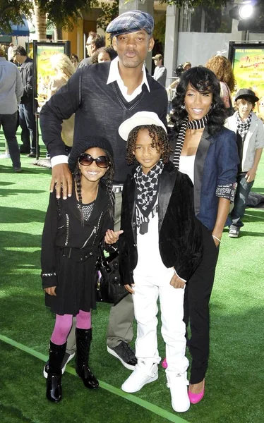 Smith Jada Pinkett Smith Jaden Smith Willow Smith Στις Αφίξεις — Φωτογραφία Αρχείου