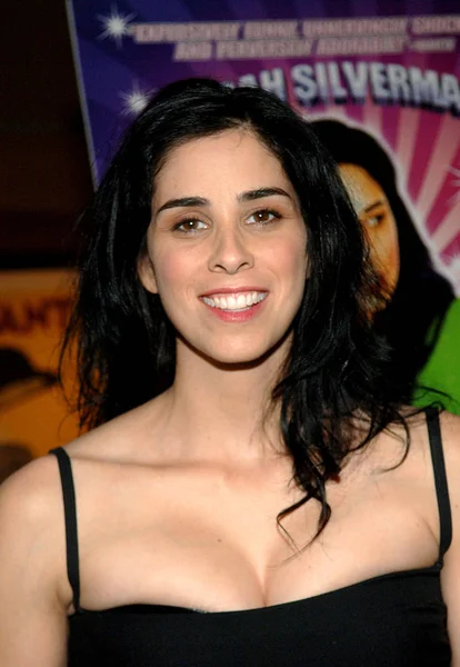 Sarah Silverman için gelenler de: İsa Magic Premiere, Clearview Chelsea Batı Sinemaları, New York, Ny, Kasım 07, 2005. Fotoğraf: Brad Barket / Everett Koleksiyonu
