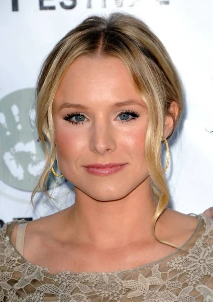 Kristen Bell Érkezések Artivist Film Festival Awards Ünnepség Egyiptomi Színház — Stock Fotó