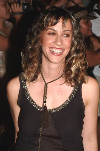 Alanis Morissette Las Llegadas Los World Music Awards 2005 Kodak —  Fotos de Stock