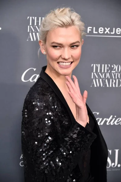 Karlie Kloss Las Llegadas Para Los Premios Innovator Awards 2017 — Foto de Stock