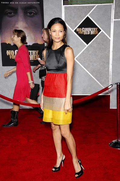 Thandie Newton Jonathan Saunders Elbise Giyiyor Country Old Men Premiere — Stok fotoğraf