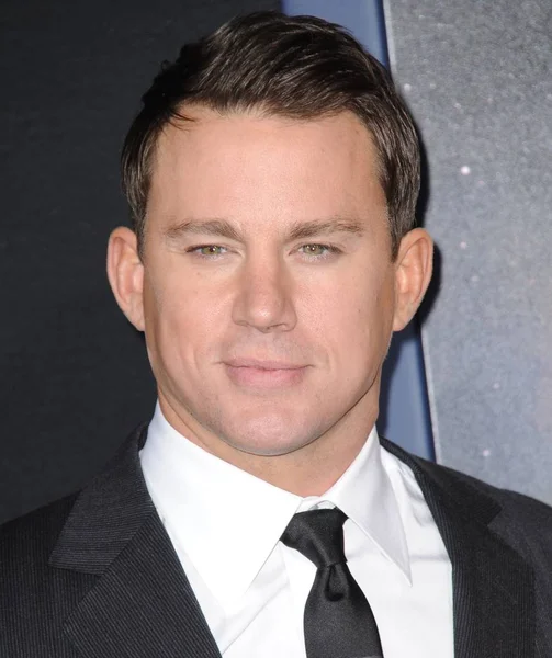 Channing Tatum Przy Przyjazdów Jupiter Wstępujących Premiere Tcl Chiński Teatry — Zdjęcie stockowe