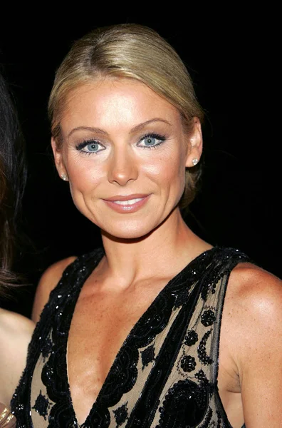 Kelly Ripa Las Llegadas Para Angel Ball Benefit Para Foundation — Foto de Stock