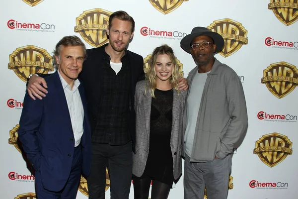 Christophe Waltz Alexander Skarsgard Margot Robbie Samuel Jackson Presenti All — Foto Stock