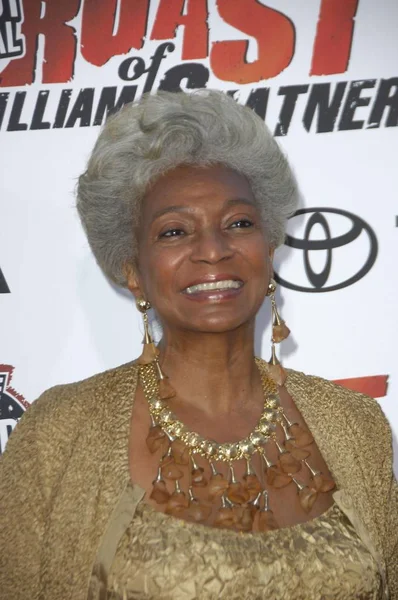 Nichelle Nichols Bij Aankomsten Voor Comedy Central Roast Van William — Stockfoto