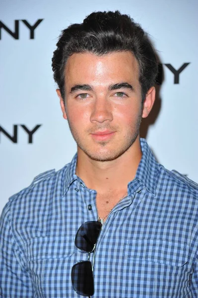 Kevin Jonas Podczas Przyjazdów Dkny Sunglass Soiree Plaży Dream Downtown Obrazy Stockowe bez tantiem