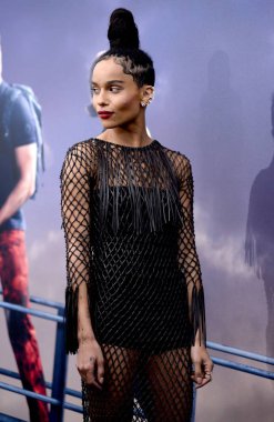 Zoe Kravitz (bir Valentino elbise giyiyor) Divergent serisi için gelenler: Allegiant Premiere, Loews Lincoln Square, New York, NY Mart 14, 2016. Fotoğraf: Kristin Callahan/Everett Collection