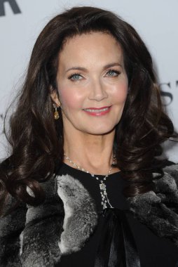 Lynda Carter 2017 Glamour Yılın Kadınları Ödülleri, Kings Theatre, Brooklyn, Ny 13 Kasım 2017 için gelenler. Fotoğraf: Kristin Callahan / Everett Koleksiyonu