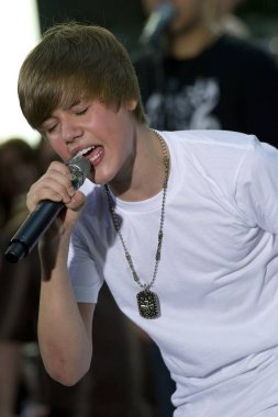 Justin Bieber Justin Bieber ile Nbc Today Show Konseriçin sahnede, Rockefeller Plaza, New York, Ny Haziran 4, 2010 