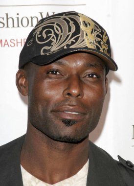 Jimmy Jean-Louis Gün 1 için gelenler de - Mercedes-Benz L.A. Moda Haftası, Smashbox Studios, Los Angeles, Ca, Ekim 14, 2007 de Gelenler. Fotoğraf: Adam Orchon / Everett Koleksiyonu