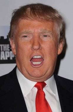 Donald Trump, The Celebrity Apprentice Season Finale Post-Show Red Carpet, Trump Tower, New York, Ny February 16, 2015 için katılıyor. Fotoğraf: Kristin Callahan / Everett Koleksiyonu
