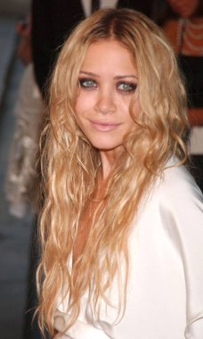 Mary Kate Olsen Yıllık Cfda Moda Ödülleri, New York Halk Kütüphanesi, New York, Ny, 04 Haziran 2007 25 yıldönümü için gelenler. Fotoğraf: Kristin Callahan / Everett Koleksiyonu