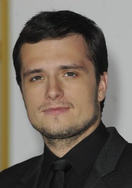 Josh Hutcherson Açlık Oyunları için gelenler: Mockingjay Bölüm 1 Premiere, Nokia Theatre L.A. Live, Los Angeles, Ca Kasım 17, 2014. Fotoğraf: Elizabeth Goodenough / Everett Koleksiyonu 