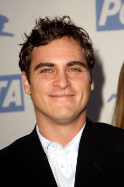 Joaquin Phoenix PETA 25th Anniversary gala ve ödüller, Paramount Pictures Studios, Los Angeles, CA, 10 Eylül 2005 için gelenler. Fotoğraf: Michael Germana/Everett Collection