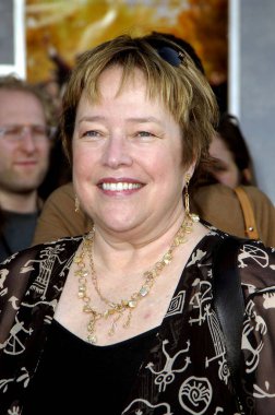Kathy Bates en büyük oyun şimdiye kadar Premiere oynadı, El Capitan Theater, Los Angeles, CA, 25 Eylül 2005 için gelenler. Fotoğraf: Michael Germana/Everett Collection