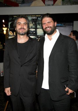Alfonso Cuaron, Sebastian Cordero Palm Pictures Cronicas Premiere, Angelika Film Merkezi, New York, Ny, Salı, Haziran 28, 2005 için gelenler. Fotoğraf: Fernando Leon / Everett Koleksiyonu
