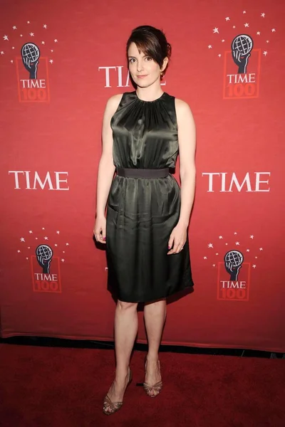 Tina Fey Vistiendo Vestido Reem Acra Las Llegadas Para Time — Foto de Stock