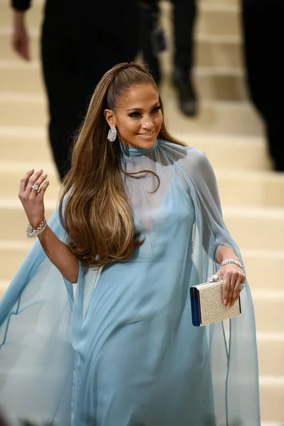 Jennifer Lopez Arrivals Rei Kawakubo Comme Des Garcons Costume Institute — Stock Photo, Image