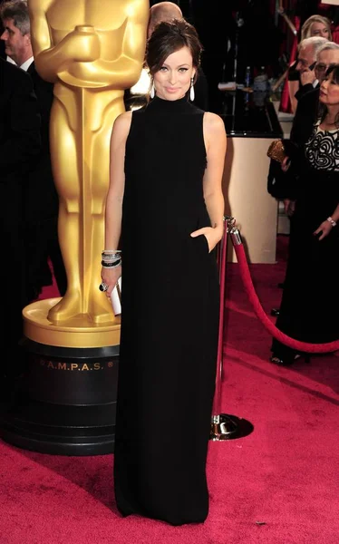 Olivia Wilde Bir Valentino Elbise Giyen 86Th Yıllık Akademi Ödülleri — Stok fotoğraf