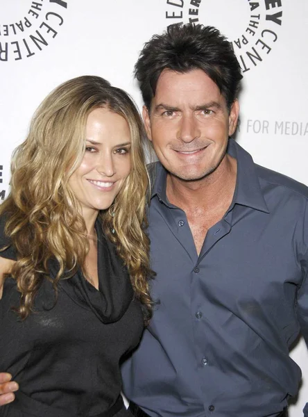 Brooke Muller Charlie Sheen Arrivals Two Half Men 100Th Episode — Stock Photo, Image