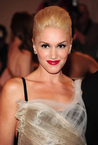 Gwen Stefani Arrivals Part American Woman Fashioning National Identity Benefit — Stock Photo, Image