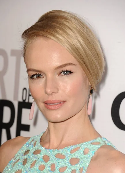Kate Bosworth Vid Ankomst För Konsten Att Mer Seriepremiären Crackle — Stockfoto
